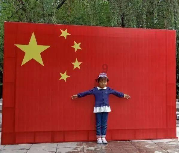 保时捷纯电动SUV Macan设计图公布 将于1月25日正式发布